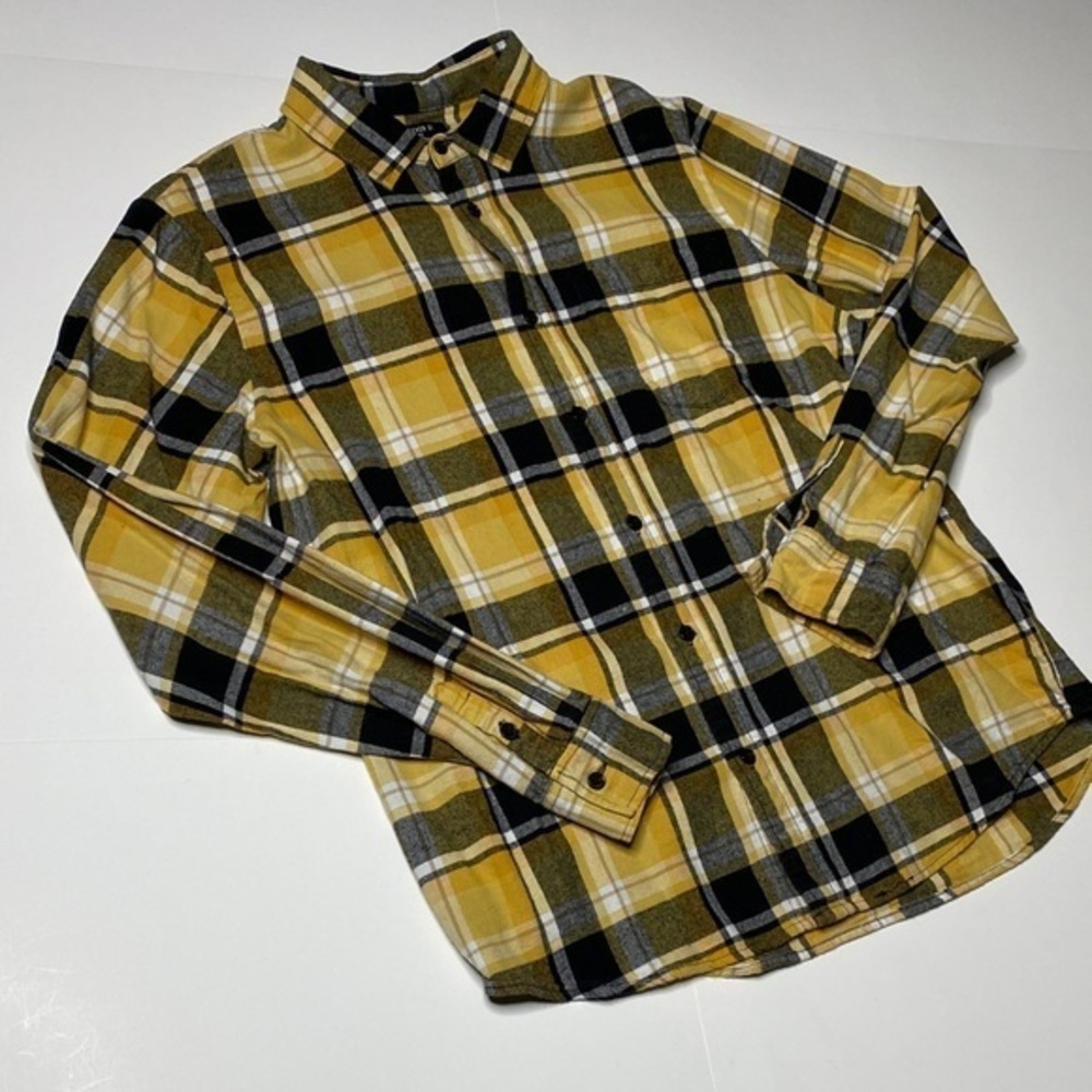 Forever 21 Men's Plaid Button Down Shirt